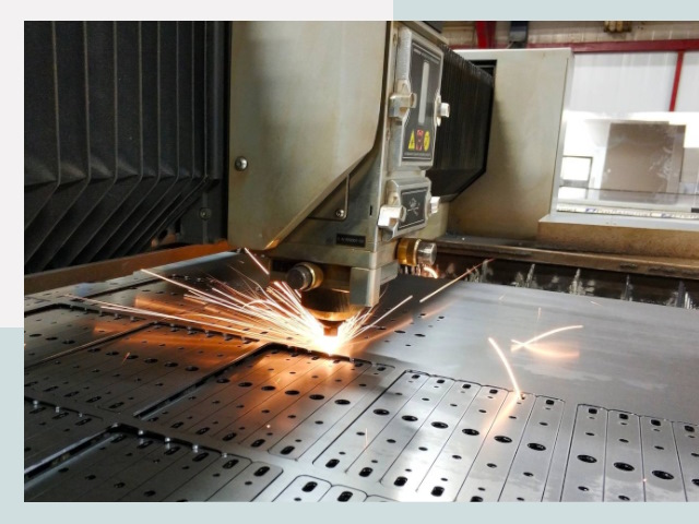 Лазерная резка металла в Чусовой от 627 руб.